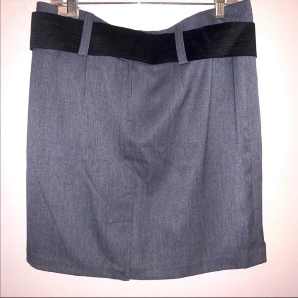 Maurices Size 11/12 Grey Polyester Rayon Spandex Mini Skirt w/ Belt